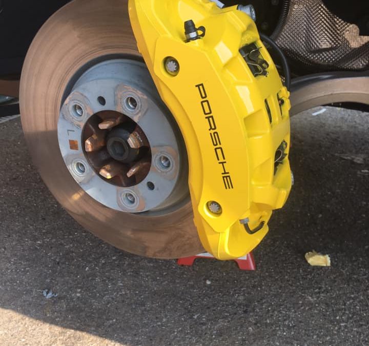How Alloy Wheel Refurbishment Fixes Corrosion and Oxidation